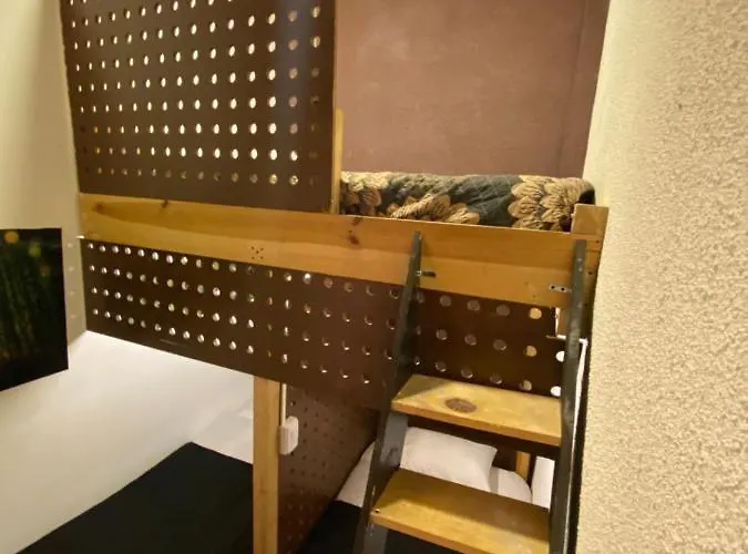 Hostal Roomies Centro Médico